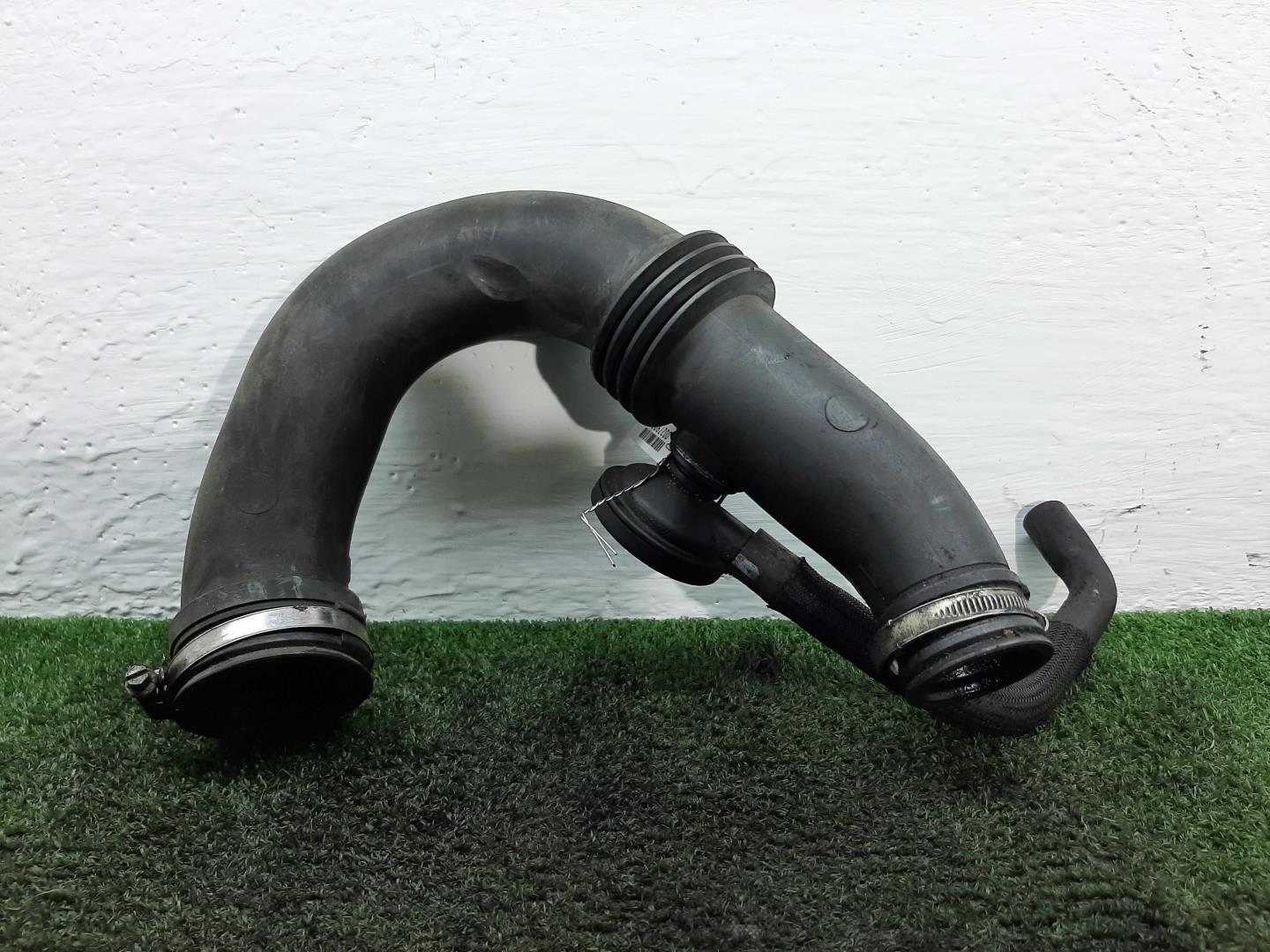 Патрубок интеркулера