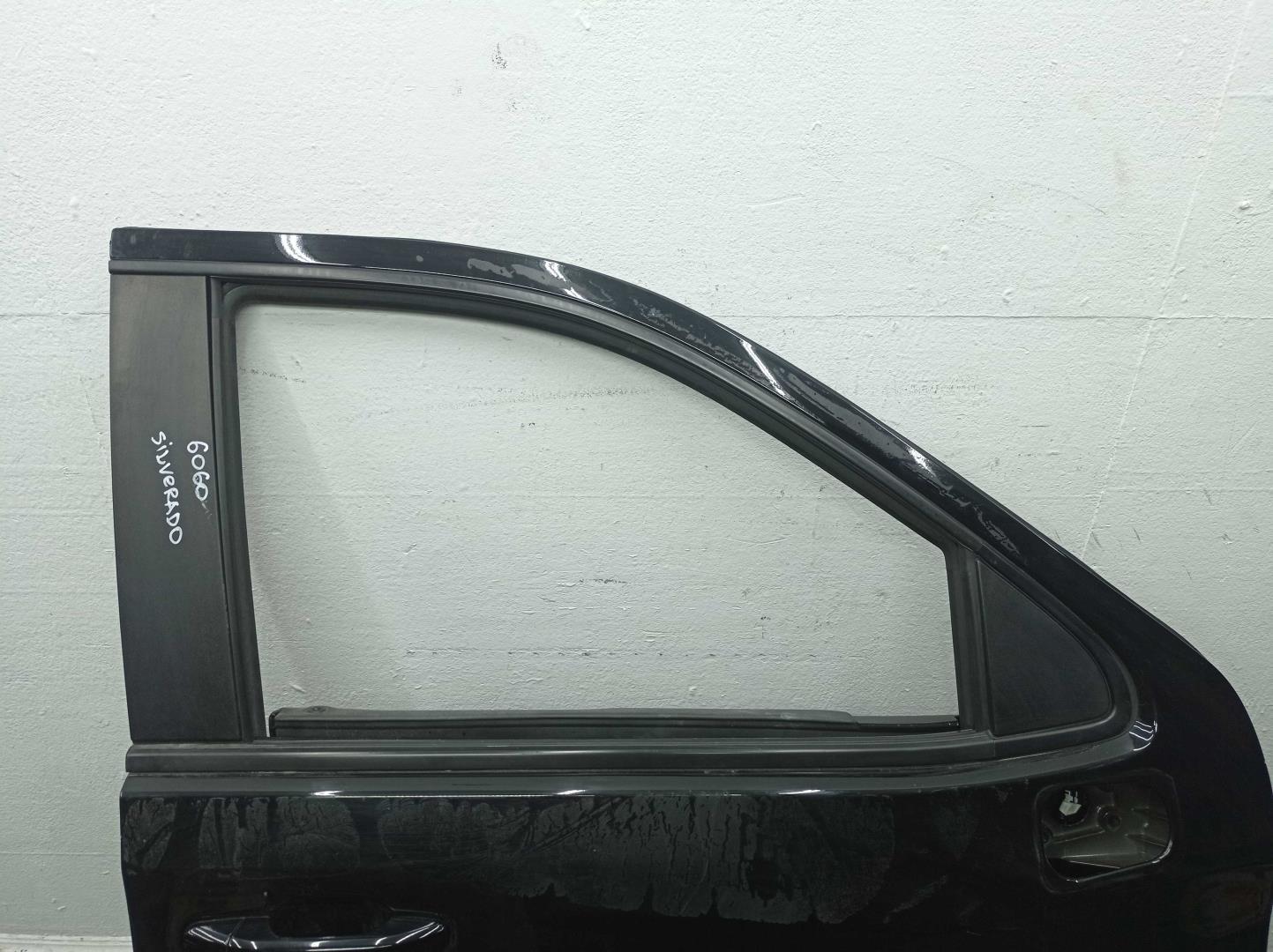 Ручка двери передней наружная правая