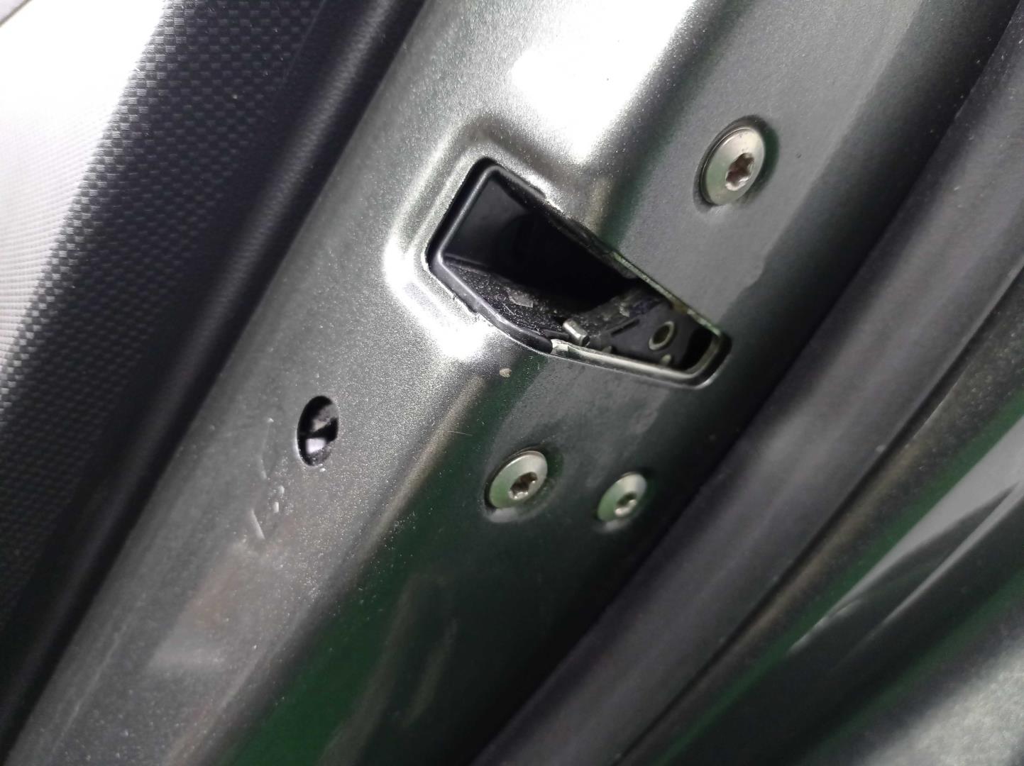 Стеклоподъемник электр. задний правый