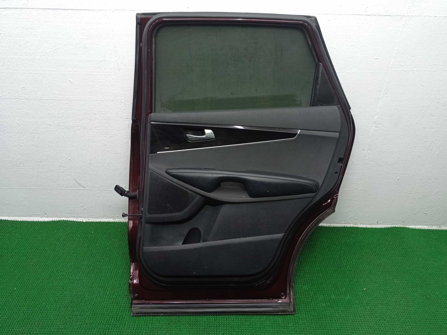 Замок двери задней правой