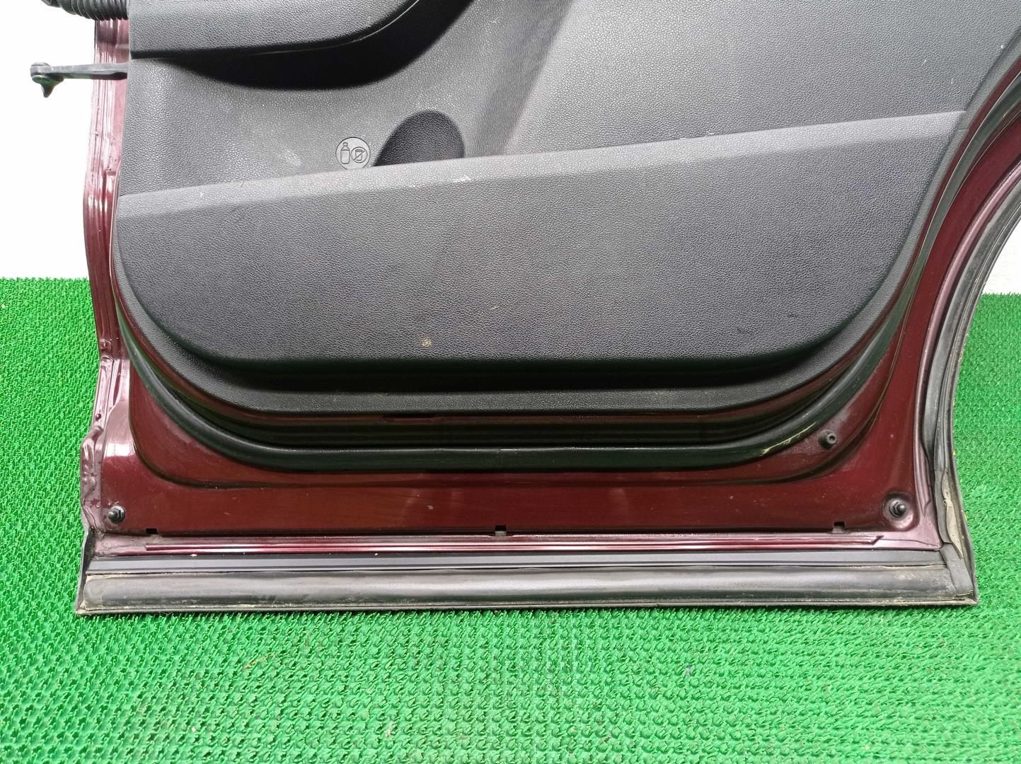 Замок двери задней правой