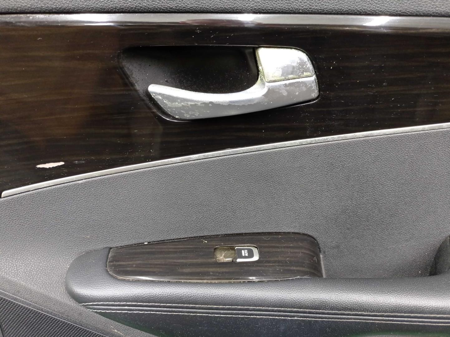 Замок двери задней правой