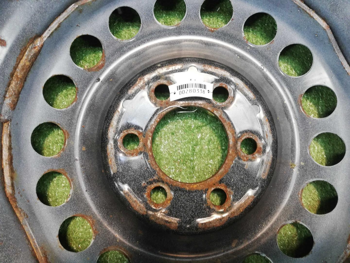 Диск колесный штампованный стальной