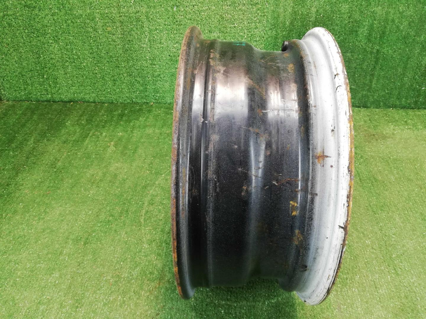 Диск колесный штампованный стальной