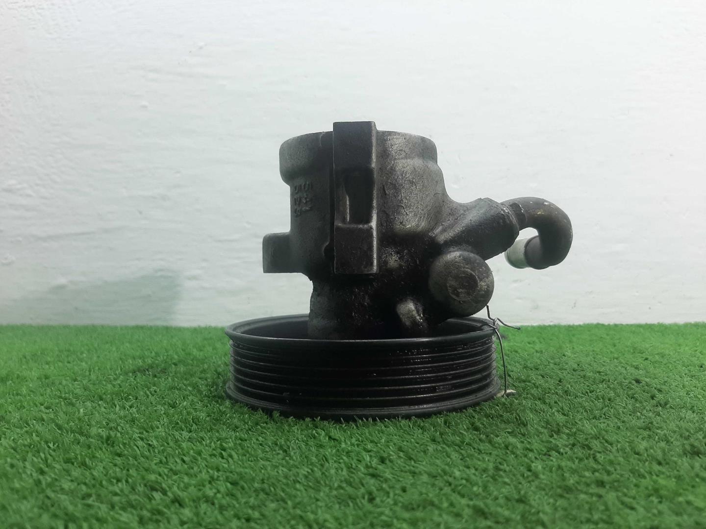 Насос ГУР (гидроусилитель руля)