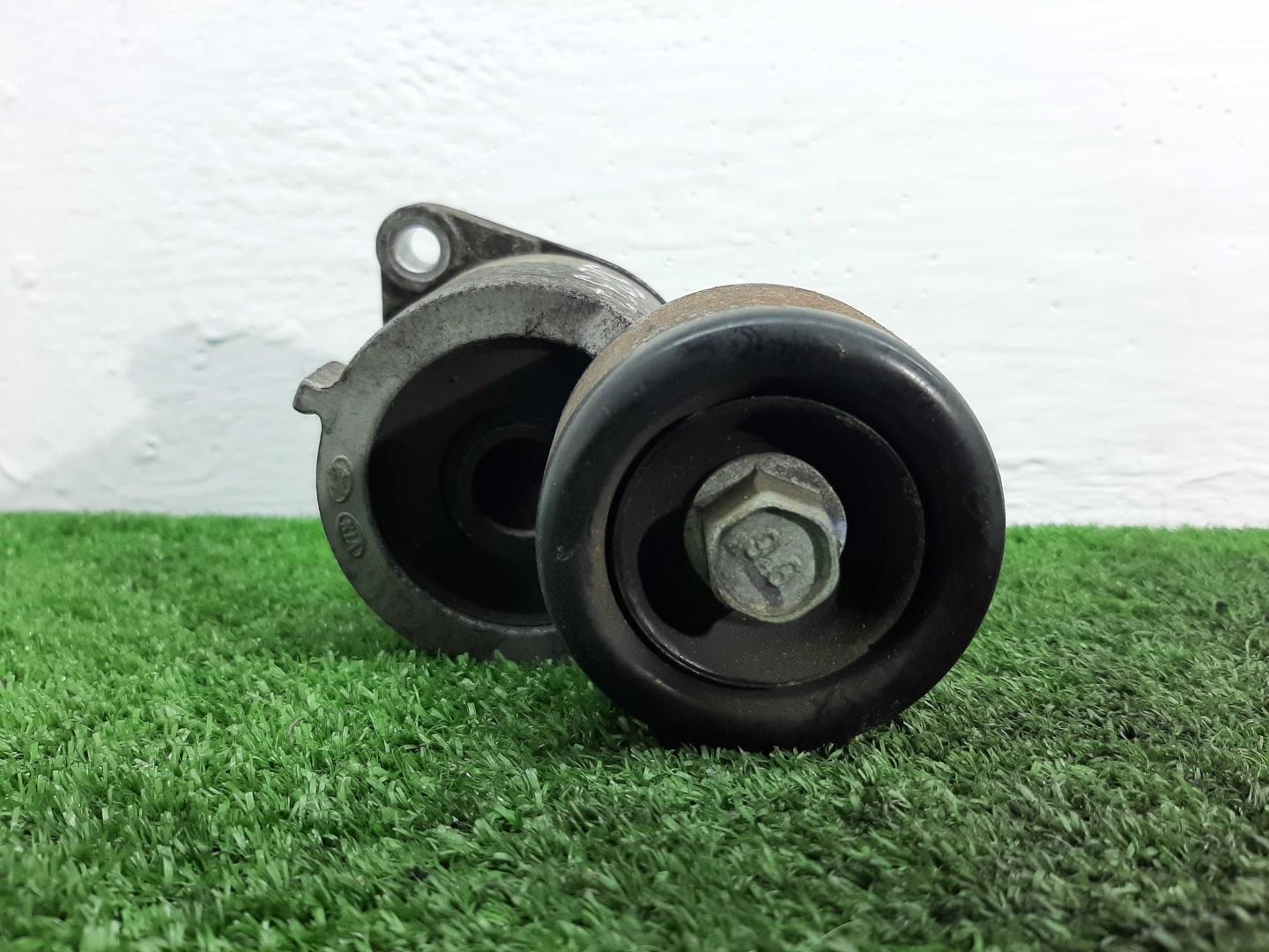 Натяжитель ремня