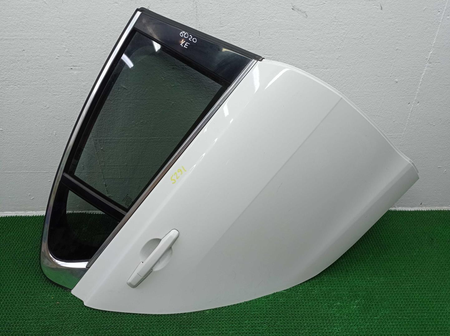 Ручка двери задней наружная правая