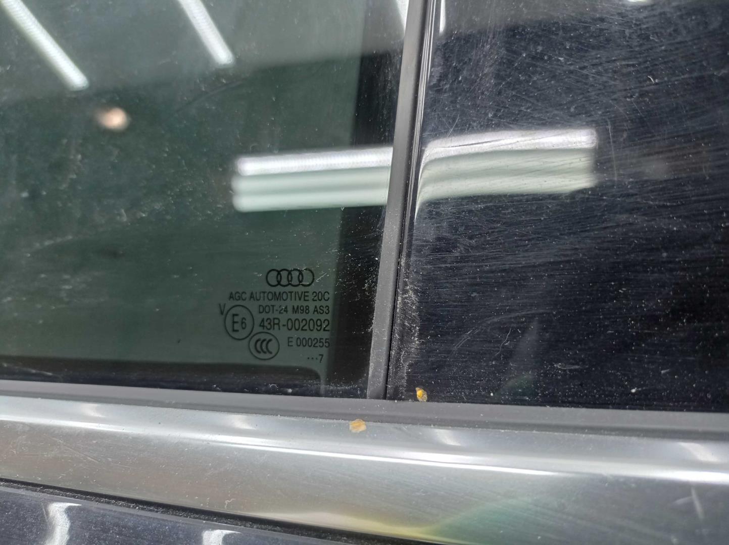 Замок двери задней левой