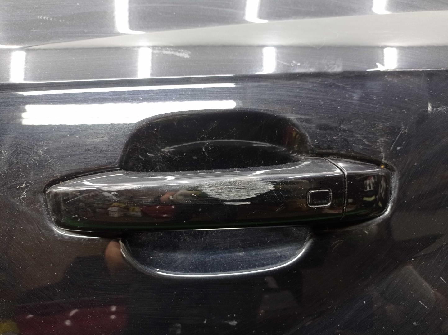 Замок двери задней левой