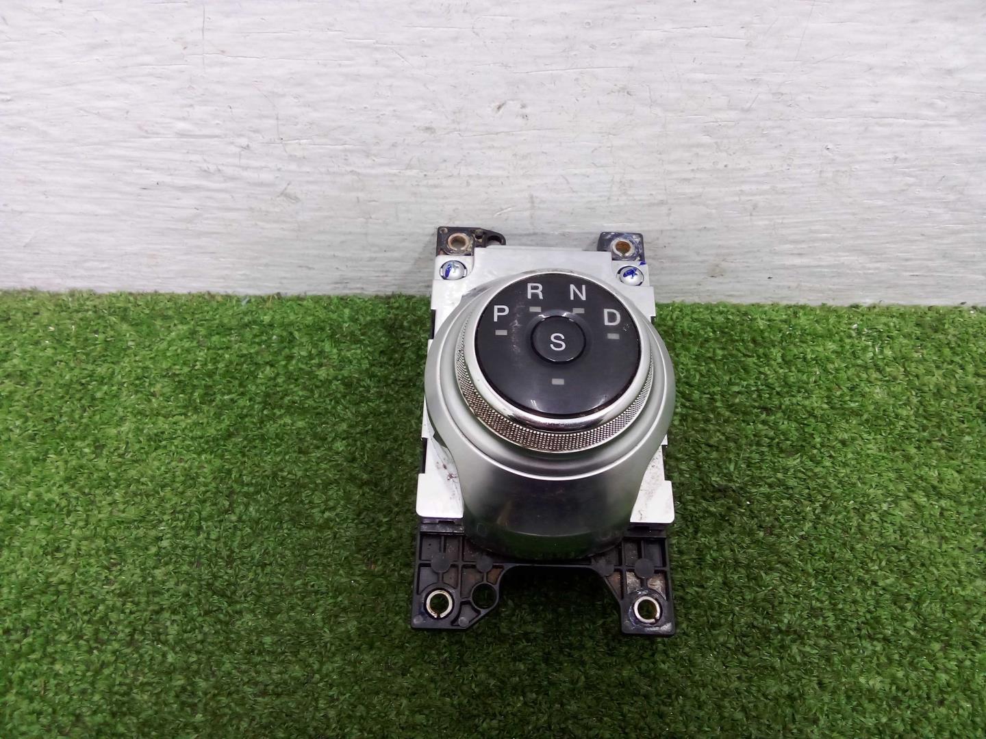 Кулиса МКПП / АКПП