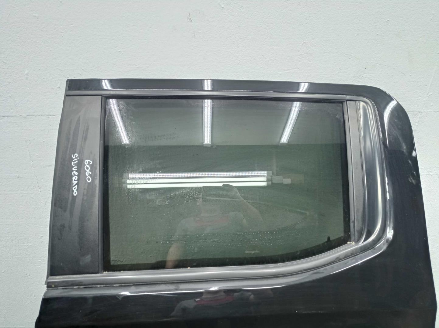 Ручка двери задней наружная левая