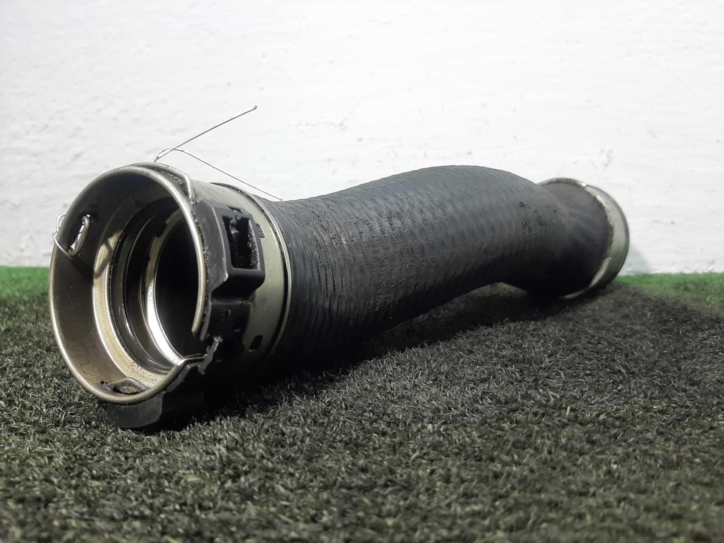 Патрубок интеркулера