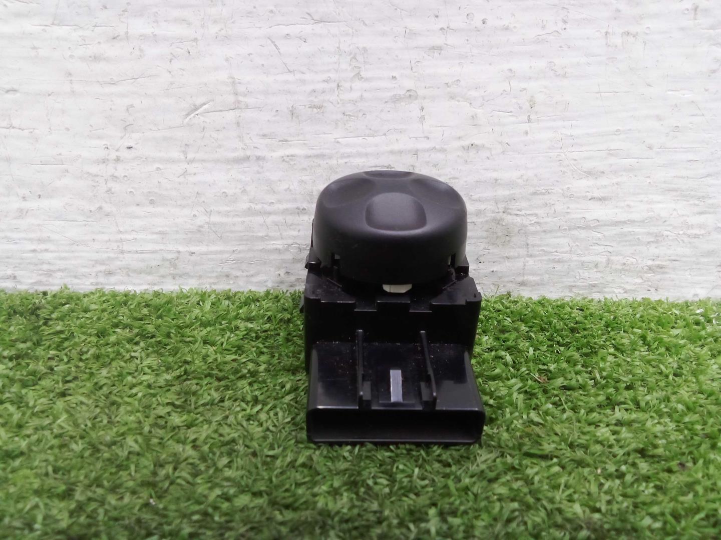 Переключатель регулировки сиденья