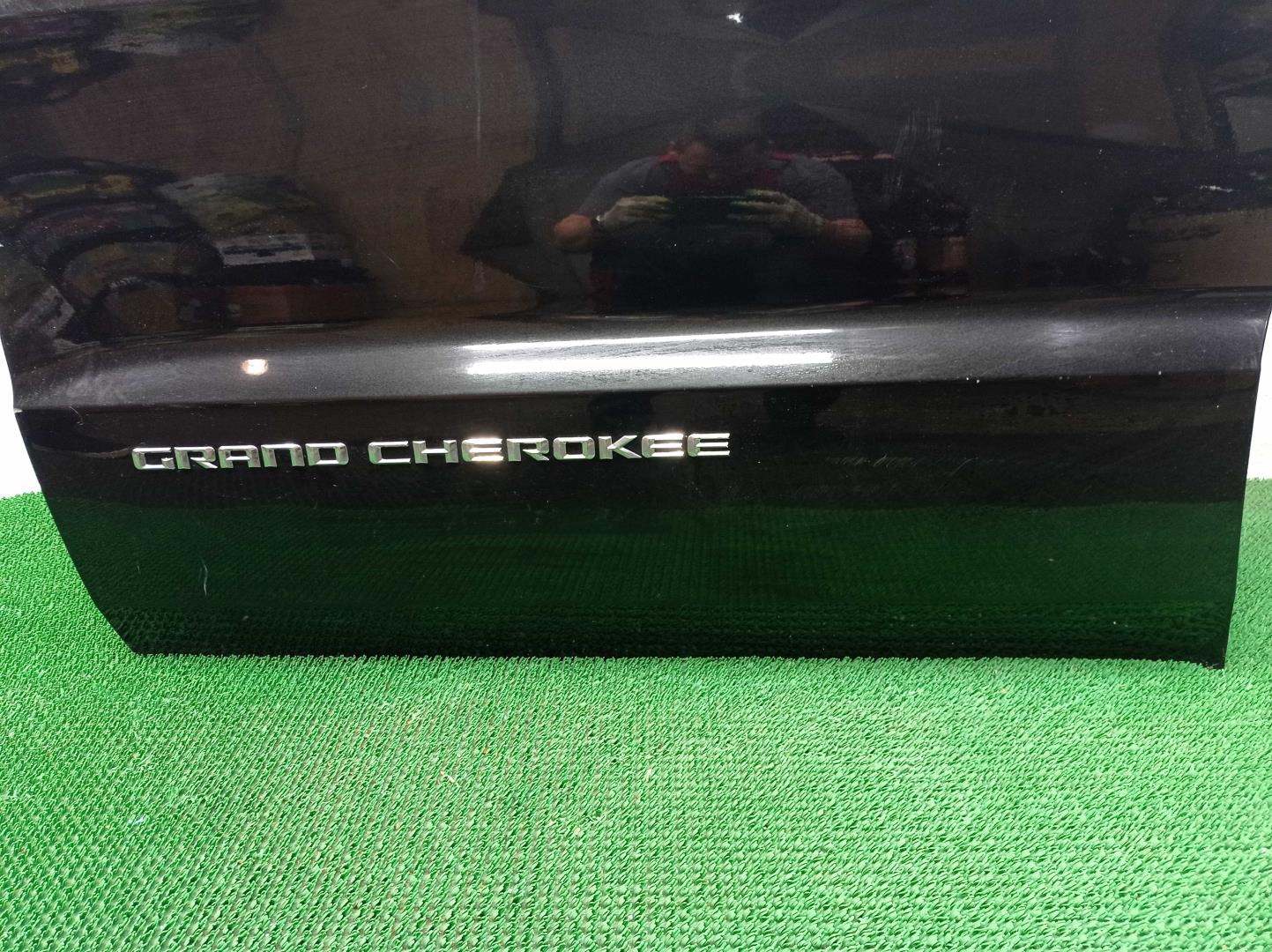 Замок двери передней левой