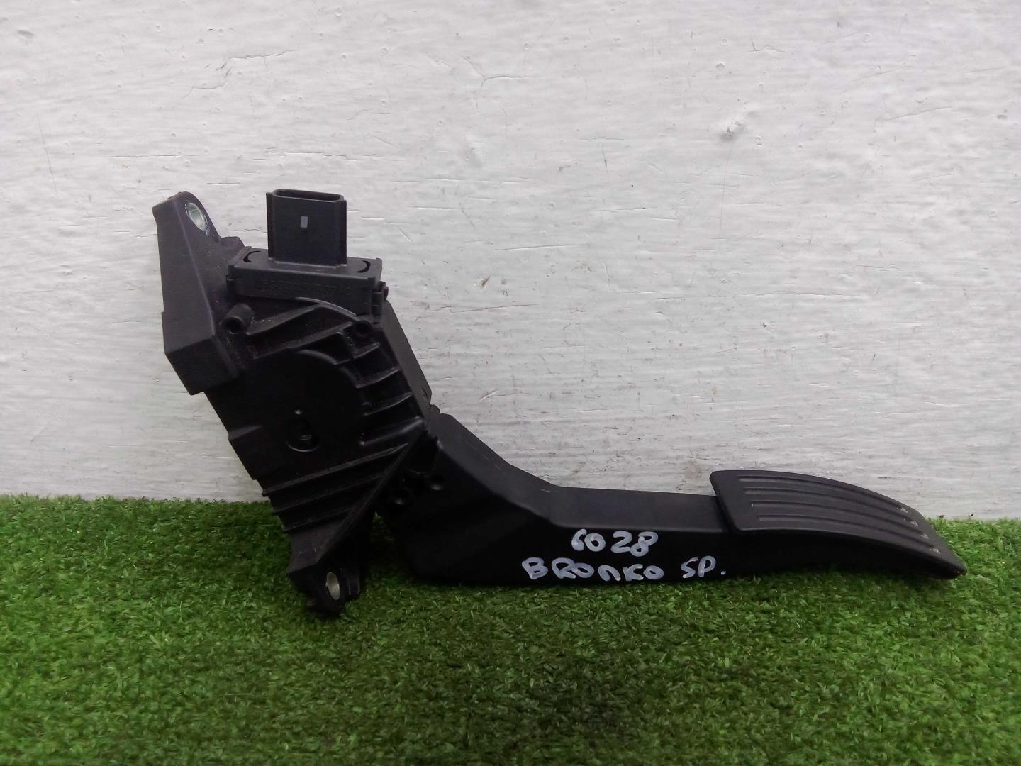 Педаль газа