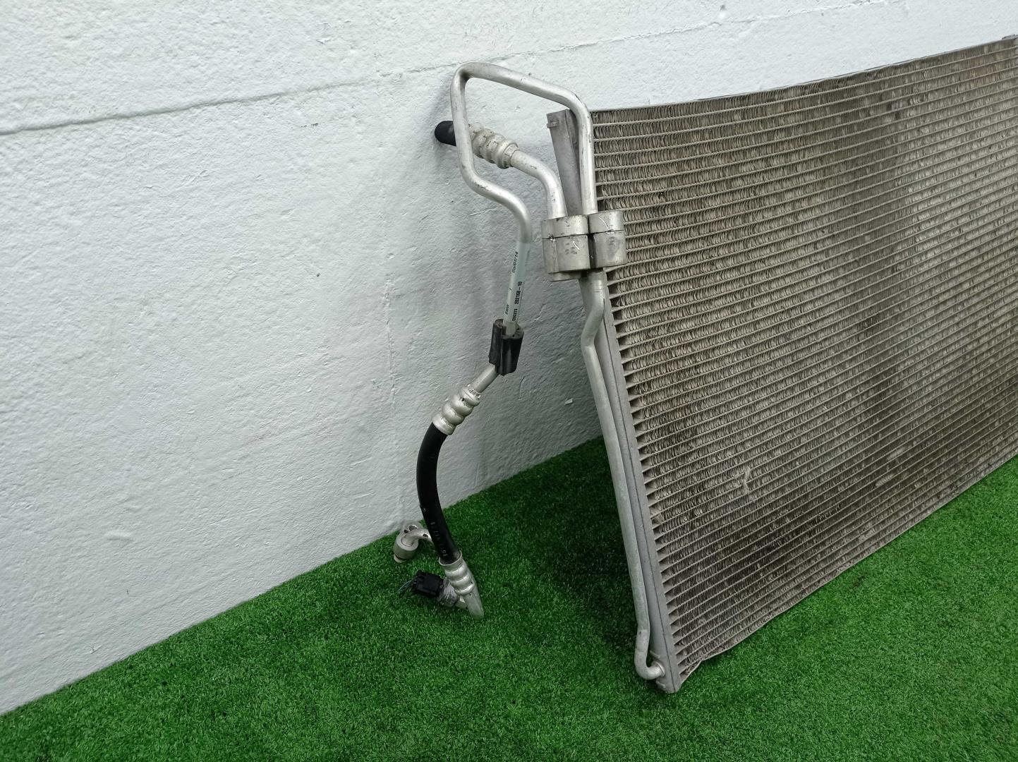 Радиатор кондиционера / конденсер