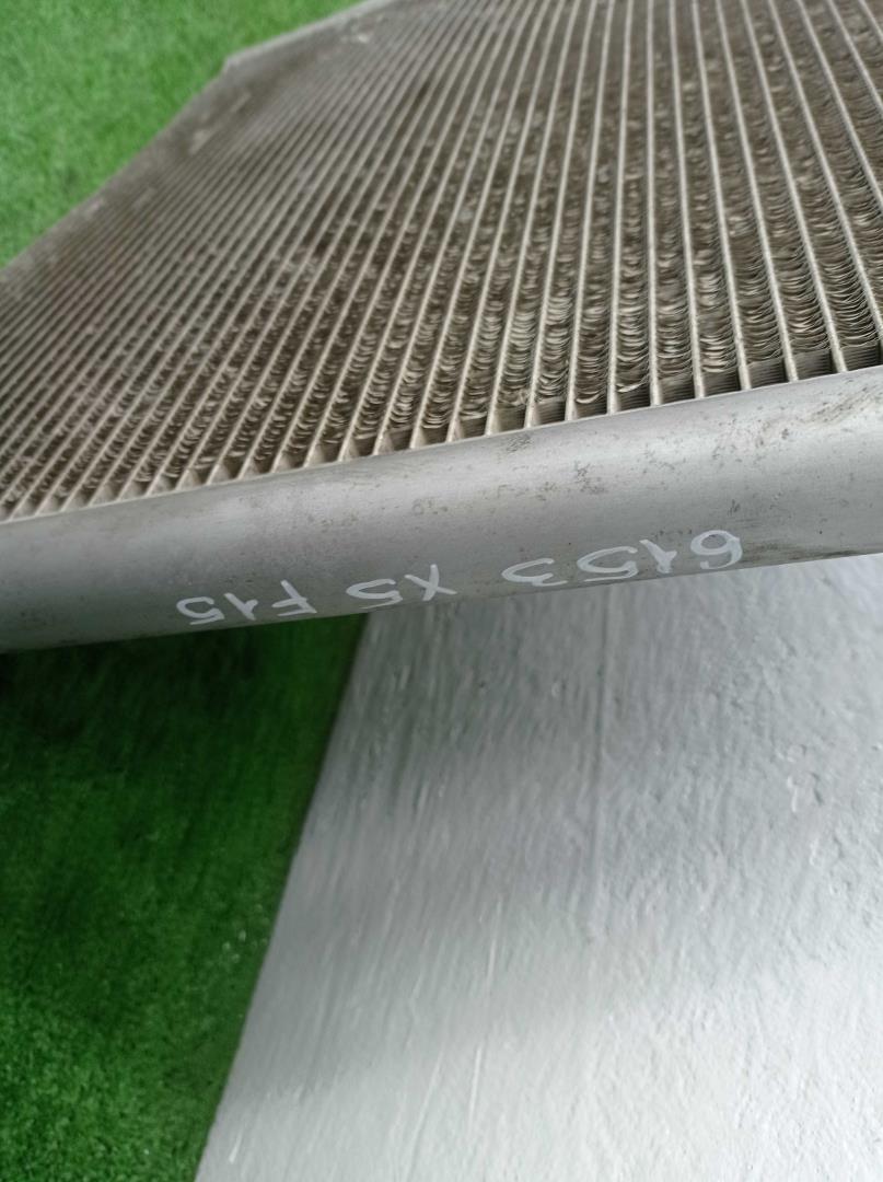 Радиатор кондиционера / конденсер