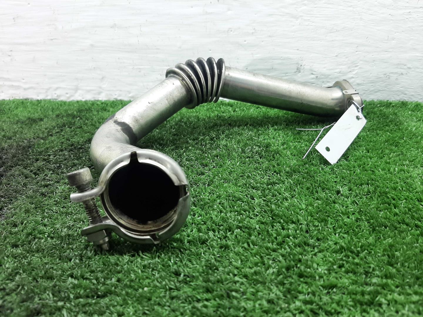 Трубка картерных газов