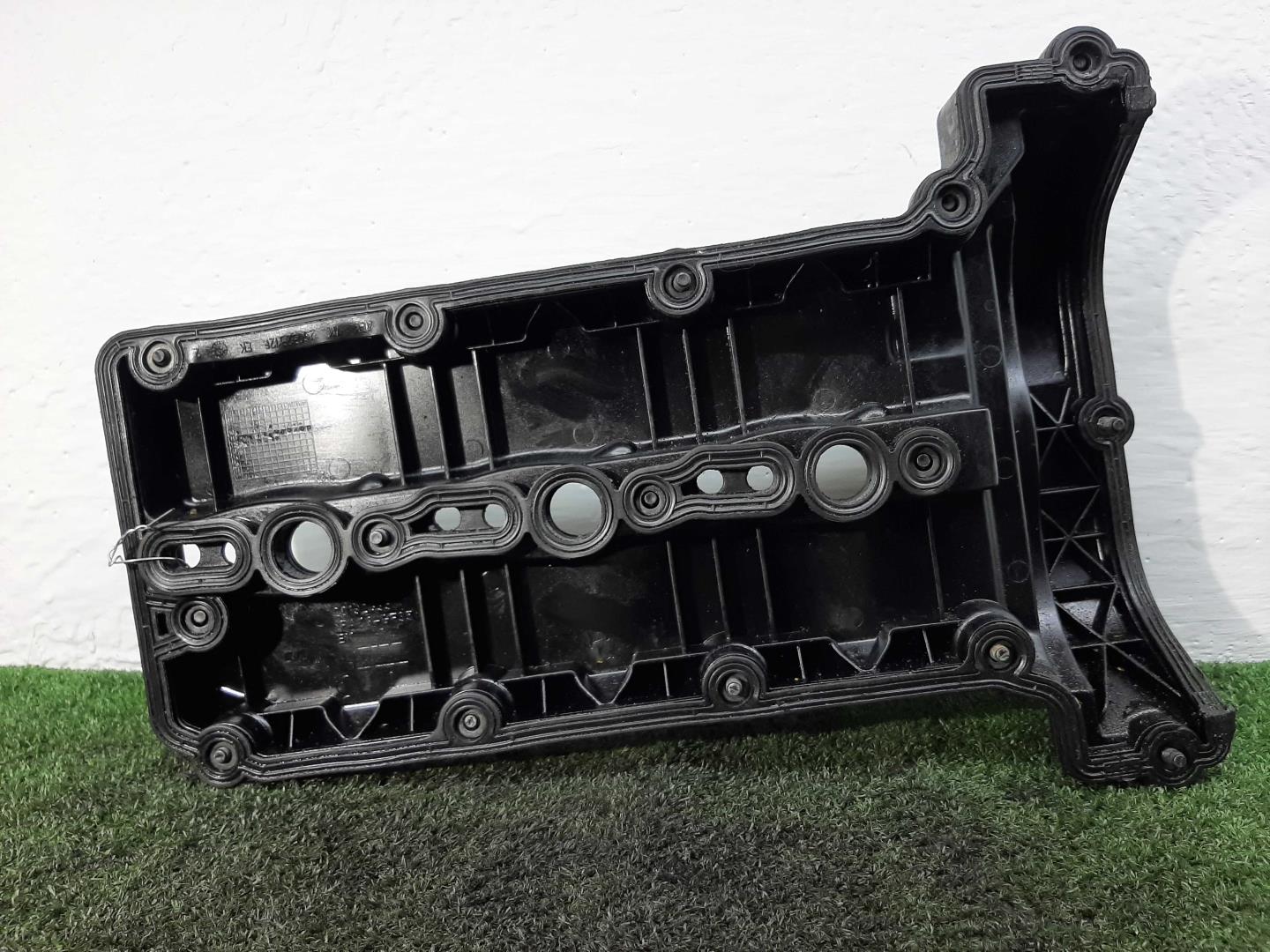 Крышка клапанная ГБЦ