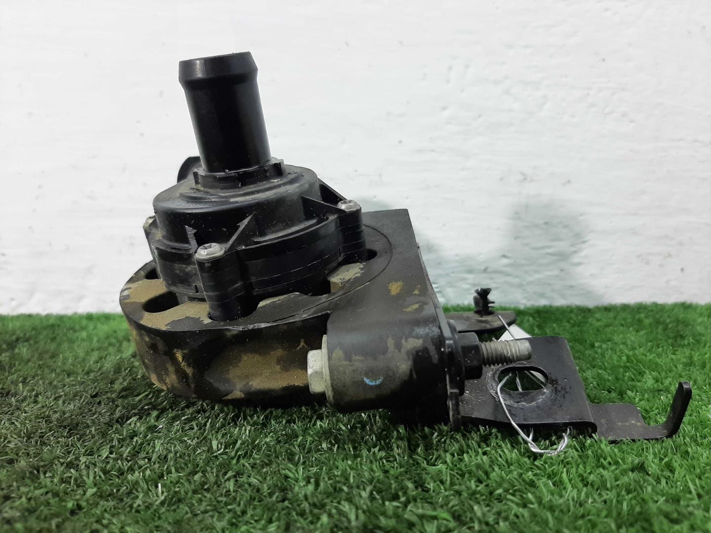 Насос электрический (доп.помпа)