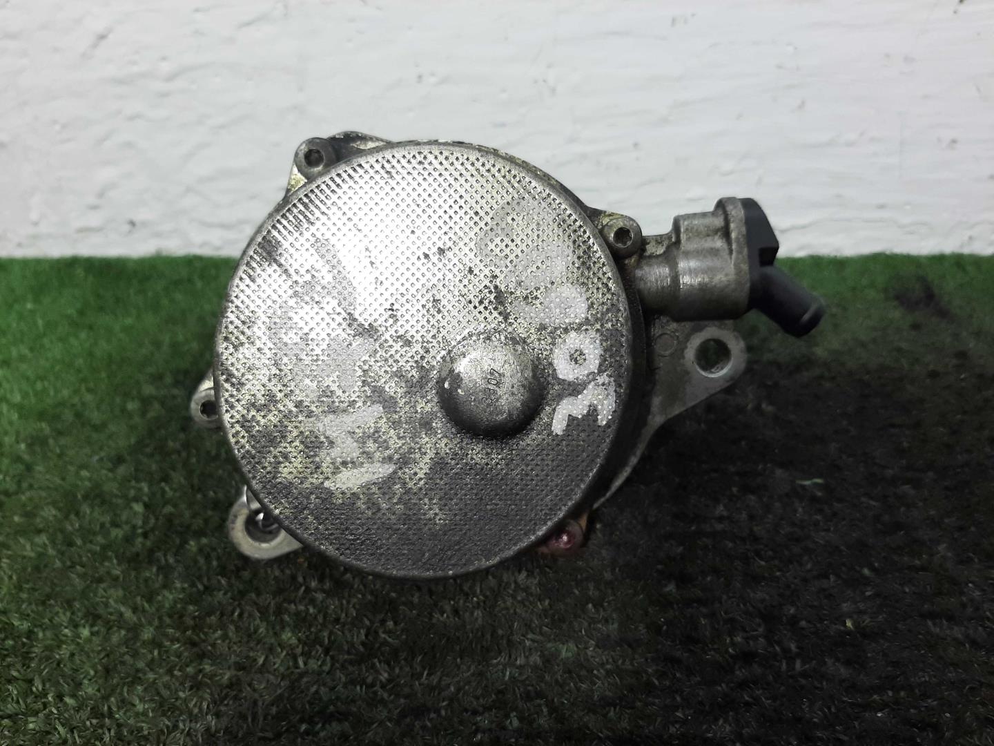 Насос вакуумный