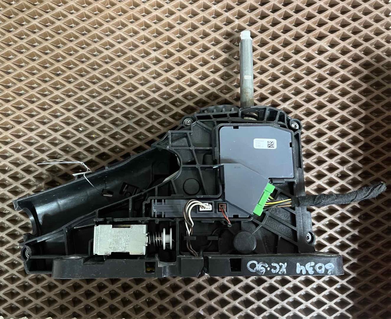 Кулиса МКПП / АКПП