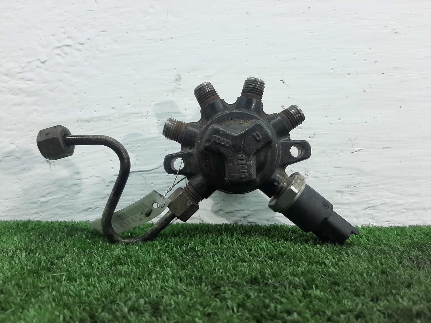 Рейка топливная (рампа)