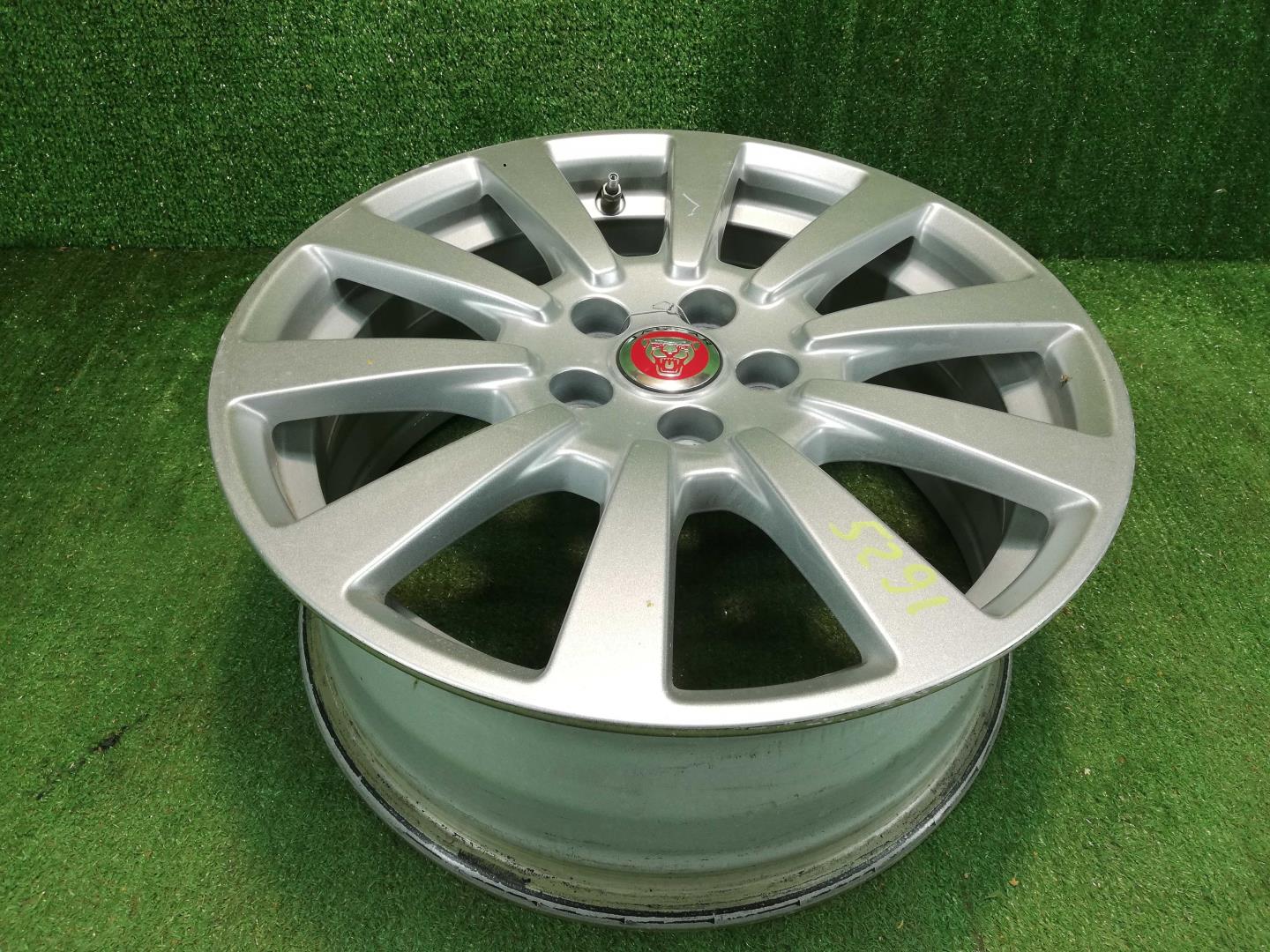 Диск колесный литой легкий сплав