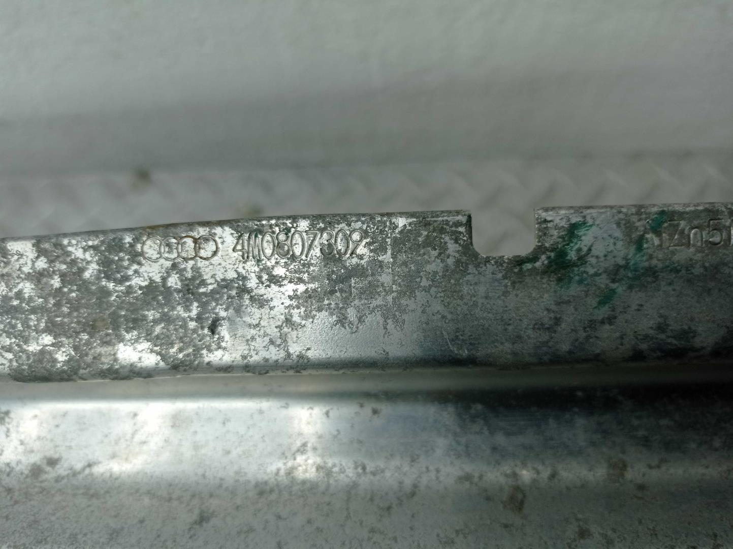 Усилитель заднего бампера