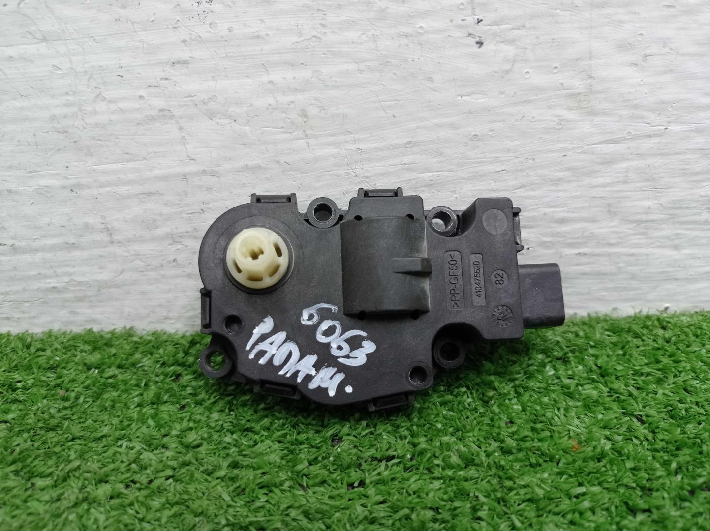 Моторчик заслонки печки