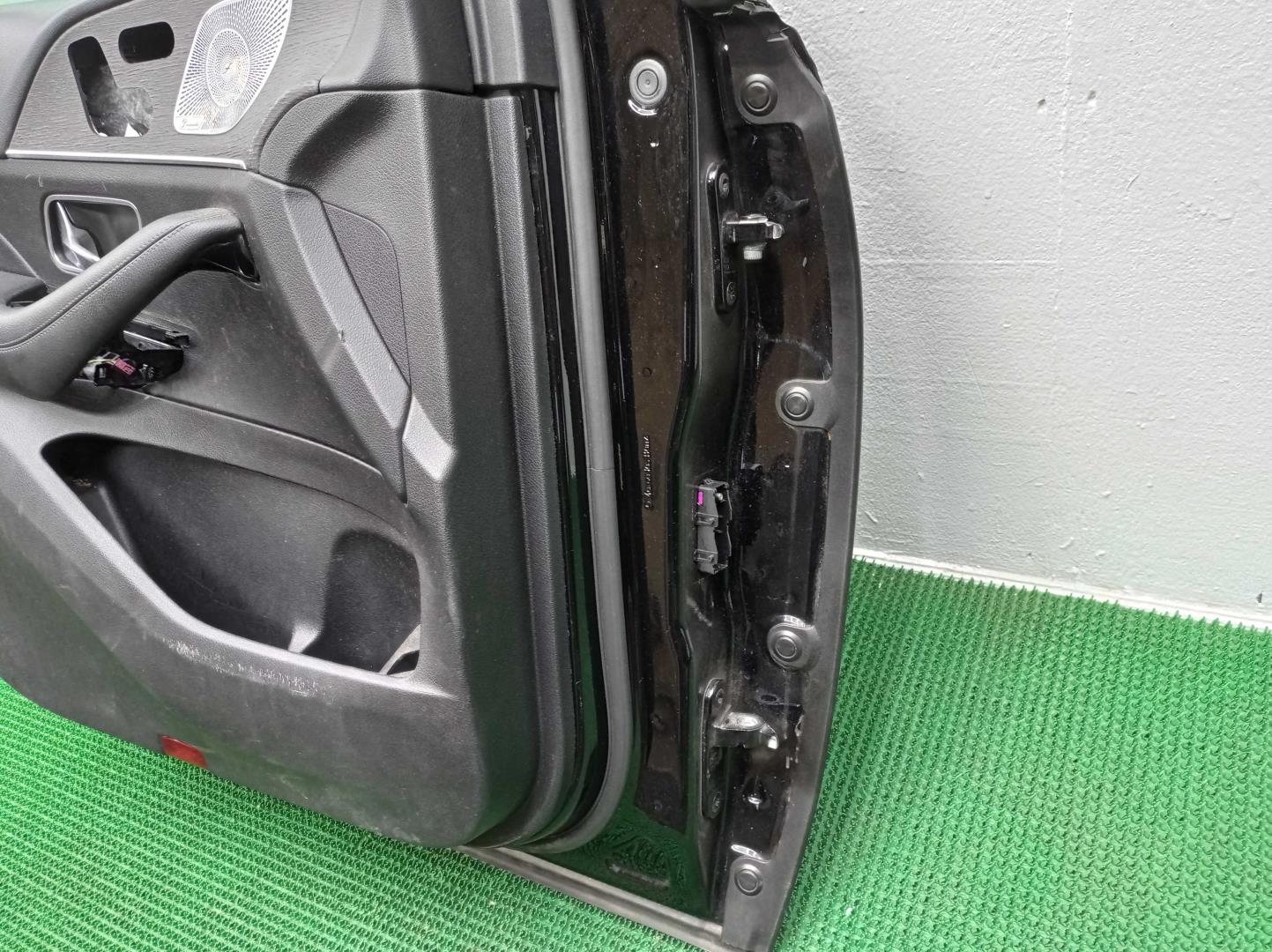 Стеклоподъемник электр. передний левый