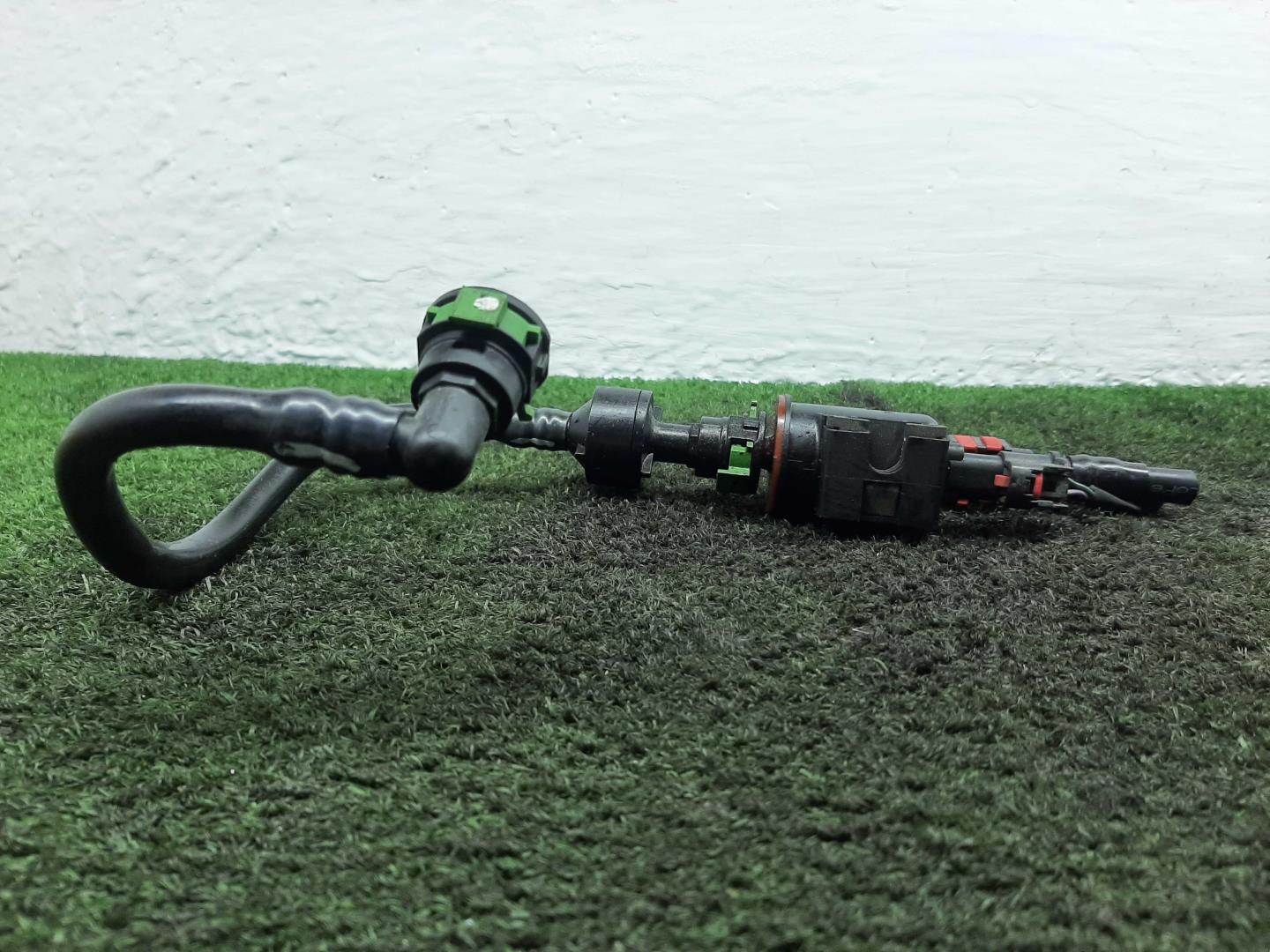 Клапан вентиляции топливного бака