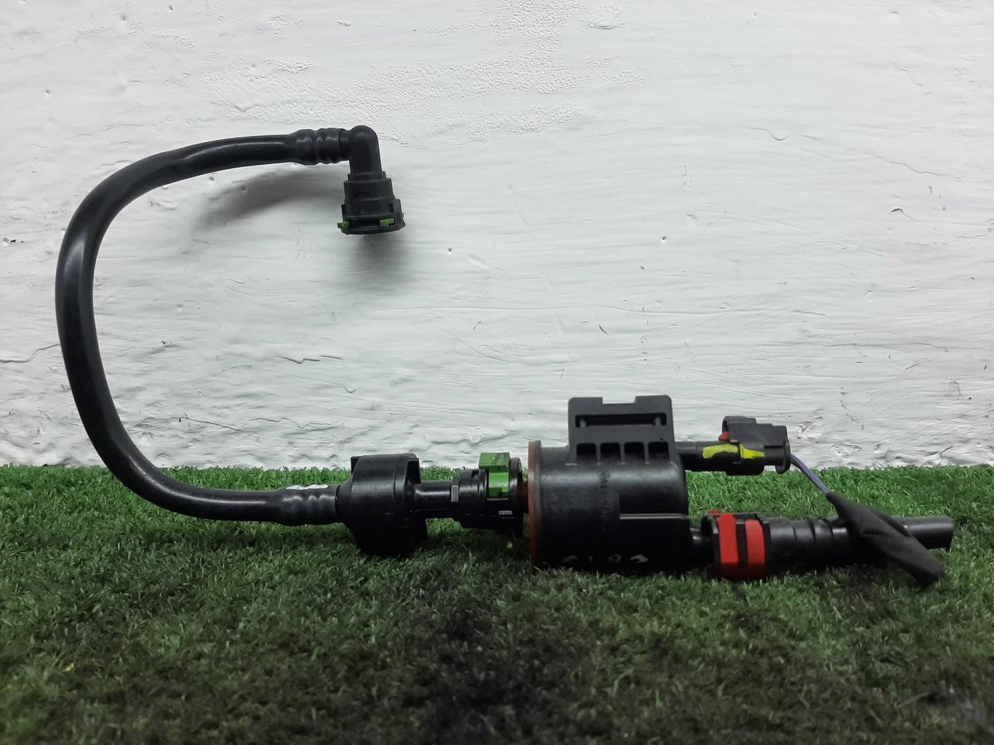 Клапан вентиляции топливного бака