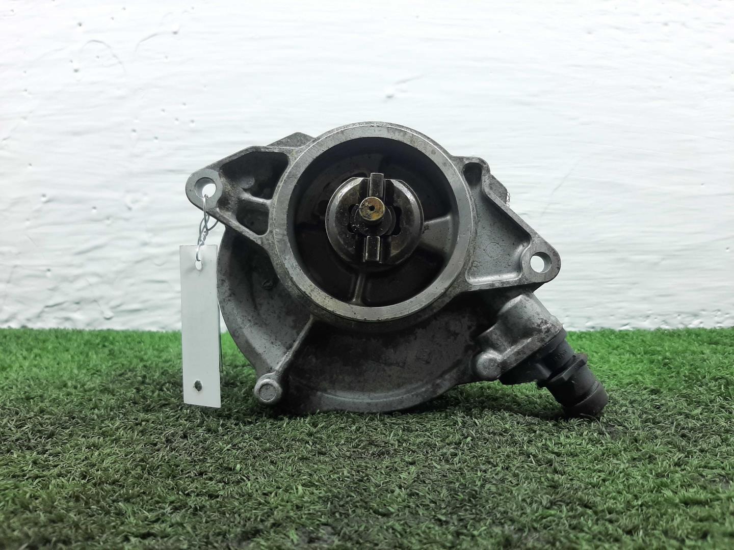 Насос вакуумный