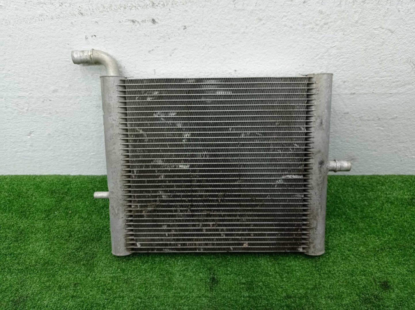 Радиатор охлаждения двигателя основной