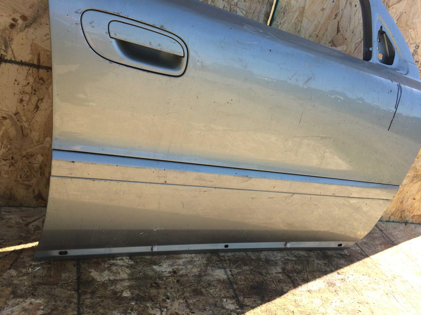 Дверь передняя правая