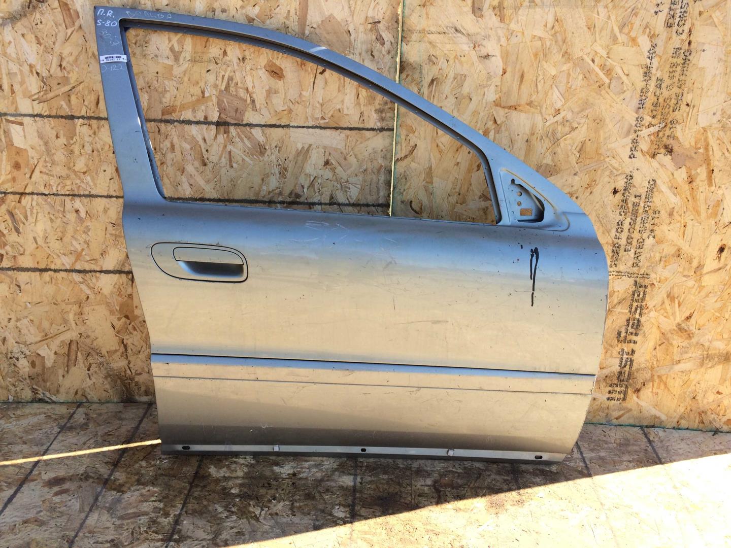 Дверь передняя правая
