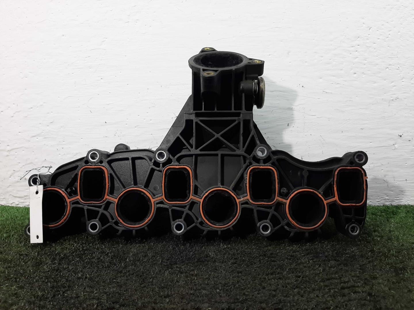 Коллектор впускной