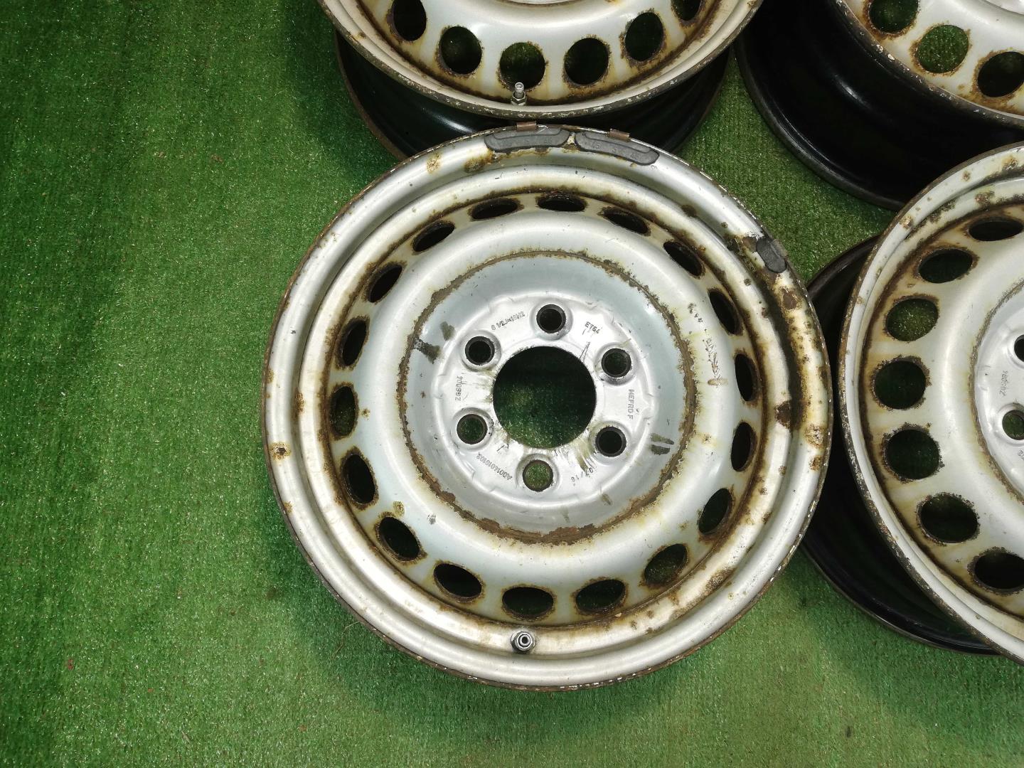 Диск колесный штампованный стальной