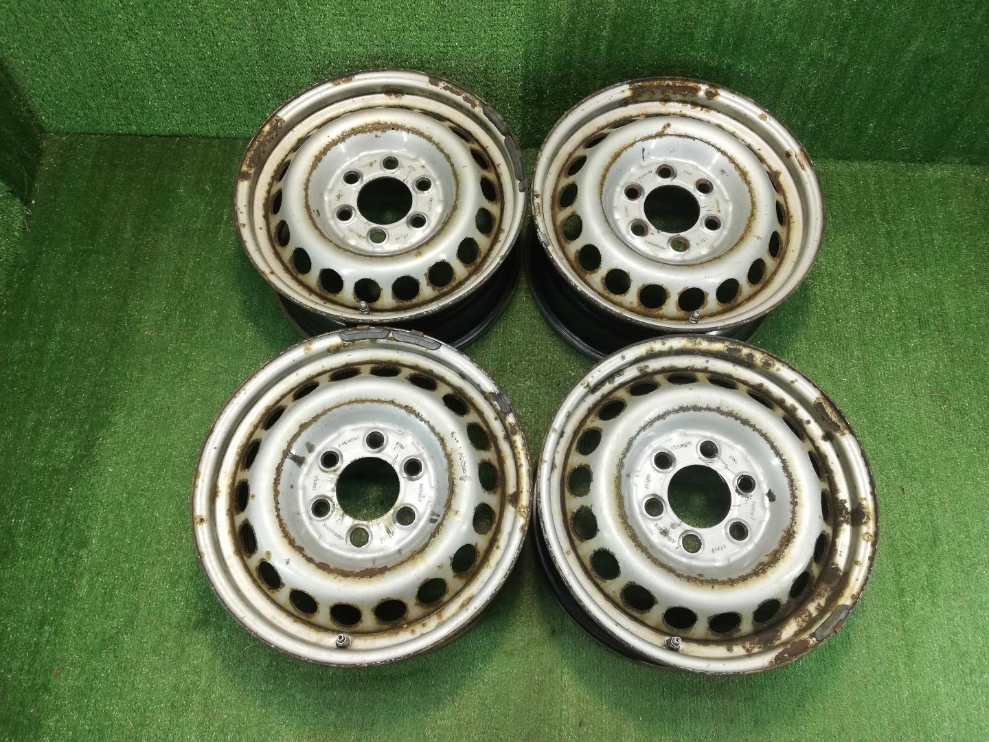 Диск колесный штампованный стальной