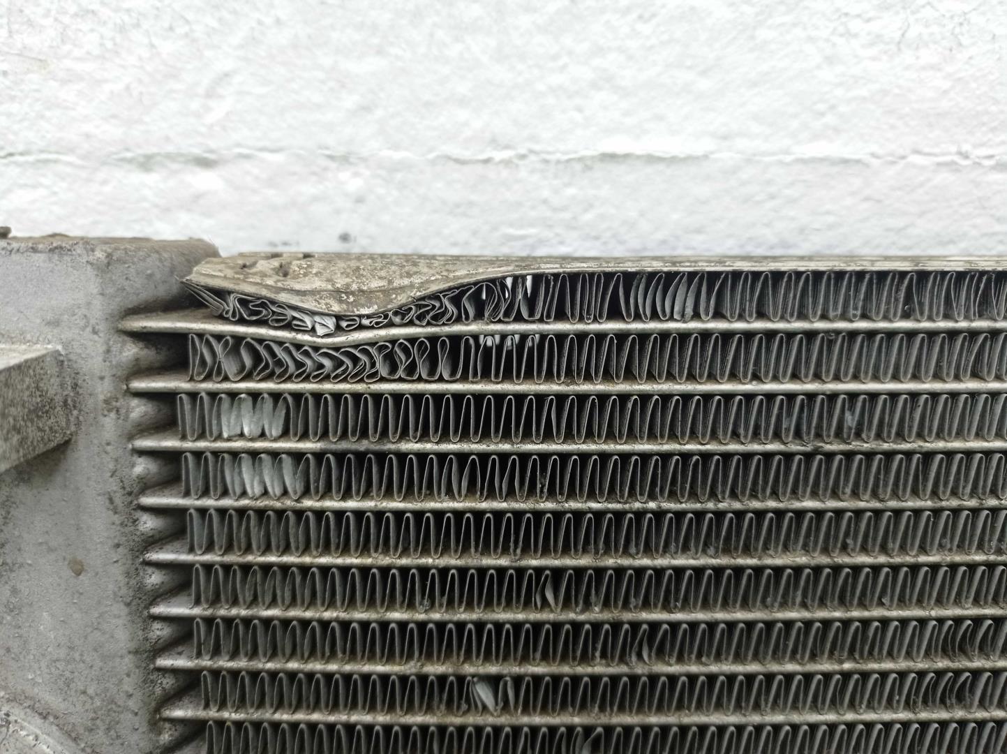 Радиатор охлаждения двигателя основной