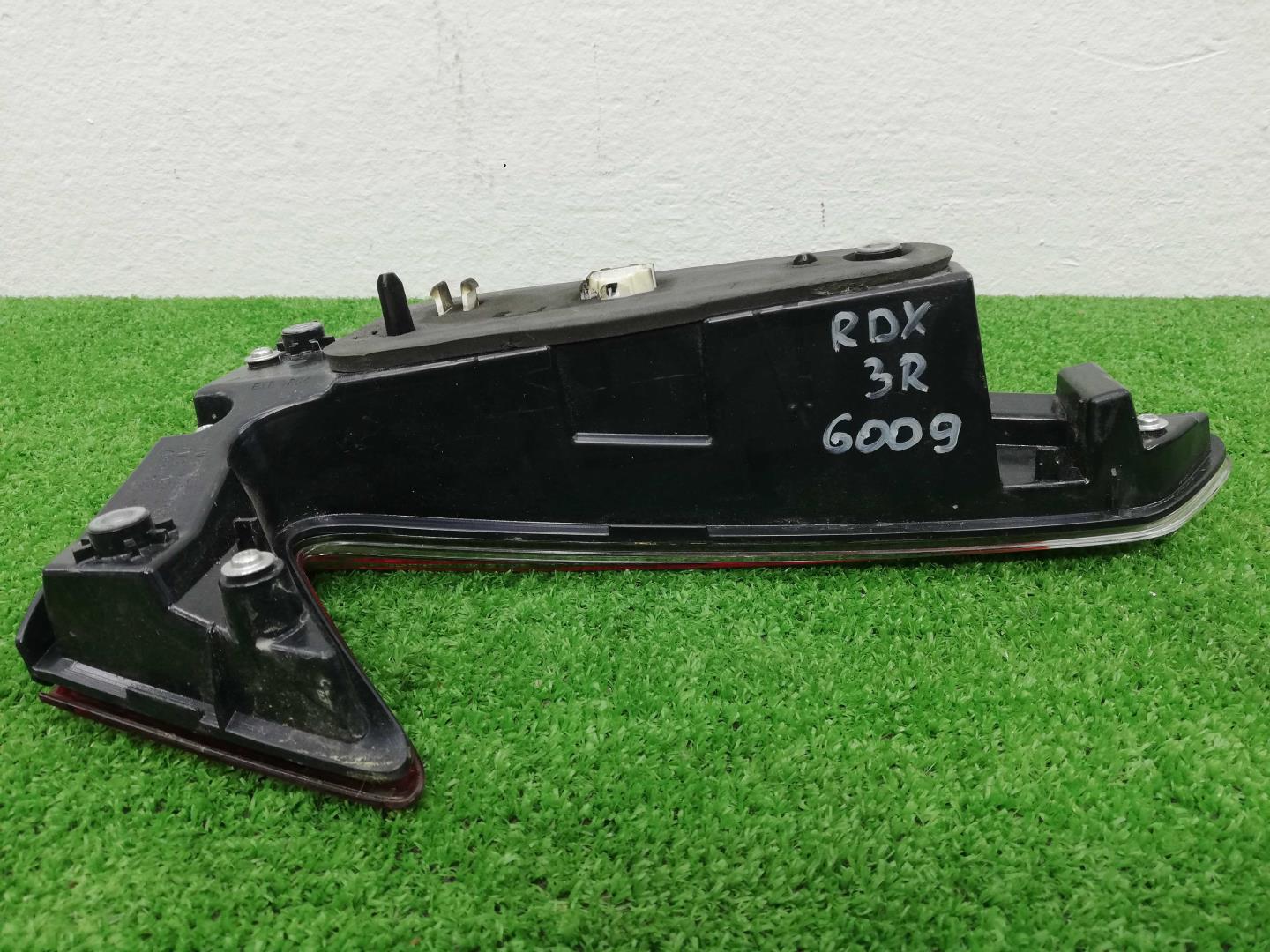 Фонарь задний внутренний правый