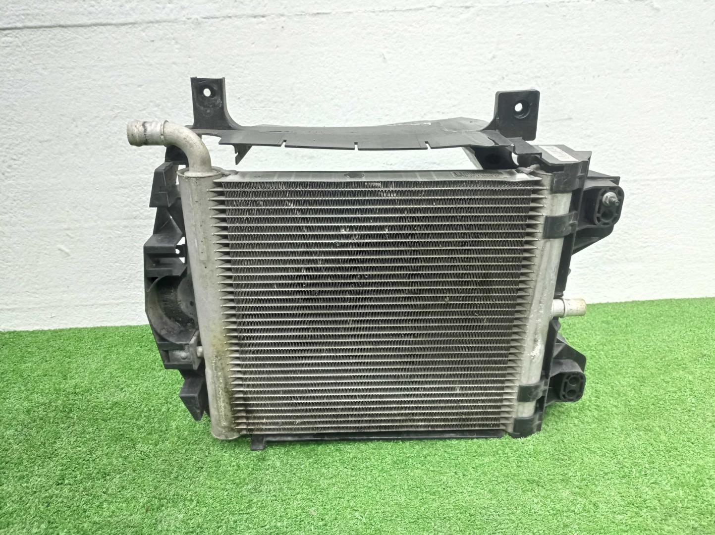 Радиатор охлаждения двигателя основной