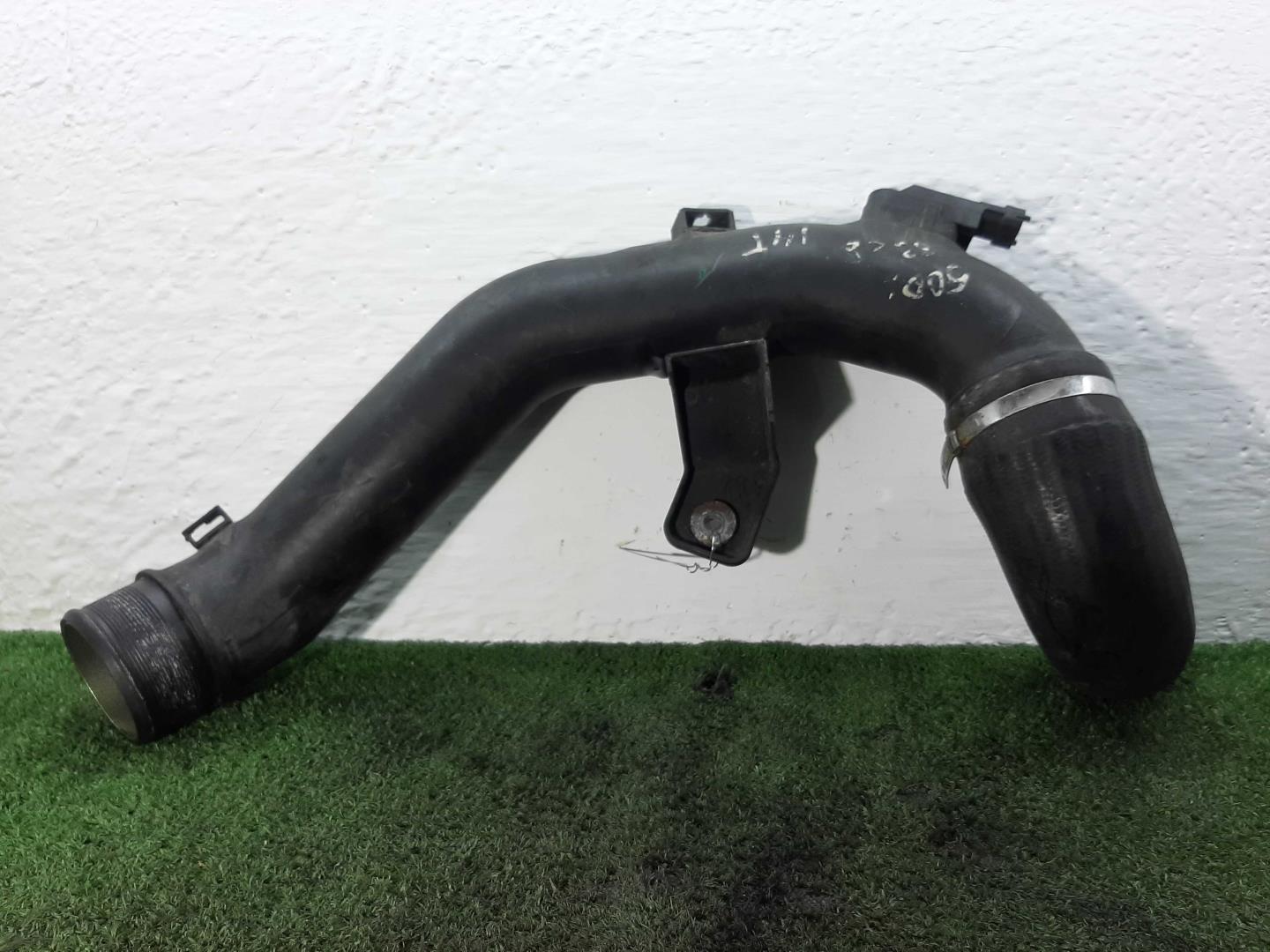 Патрубок интеркулера