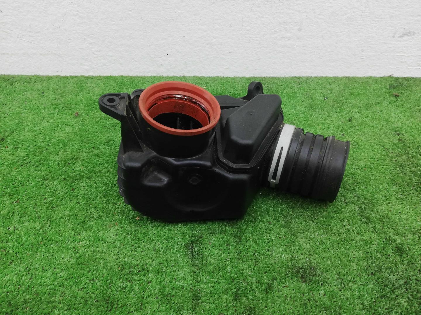 Резонатор воздушного фильтра