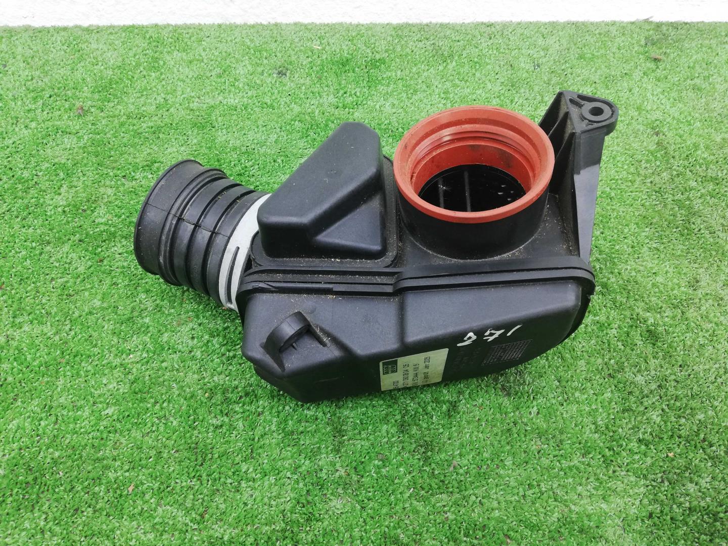 Резонатор воздушного фильтра