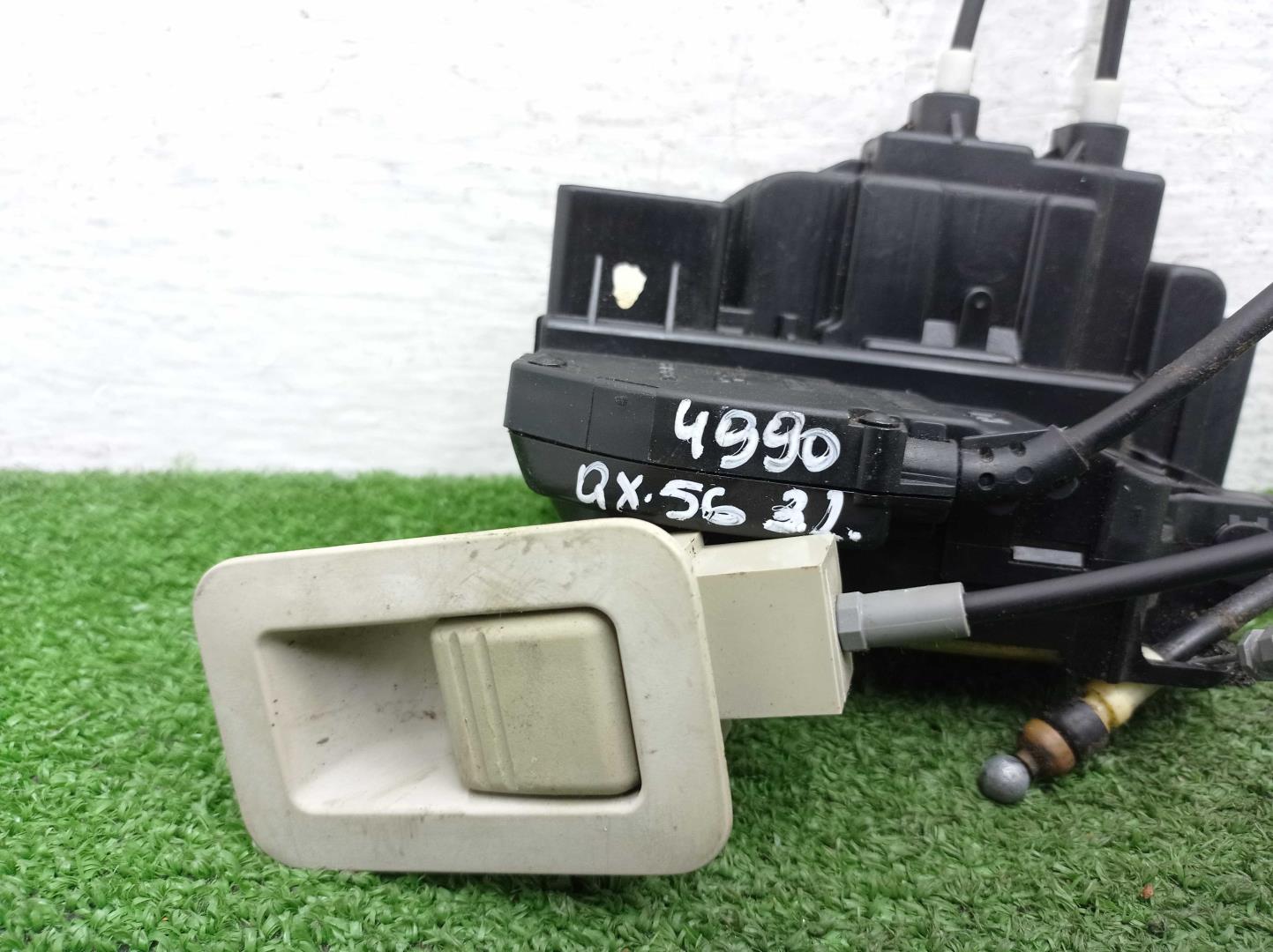 Замок двери задней левой