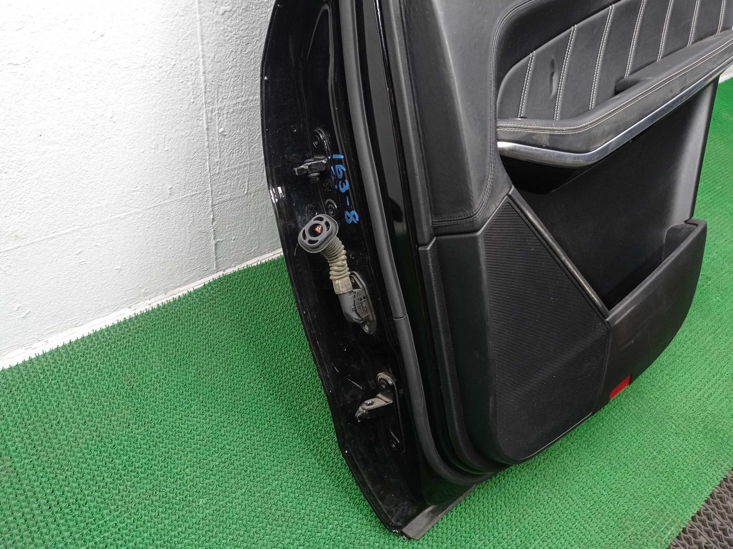 Стеклоподъемник электр. задний правый