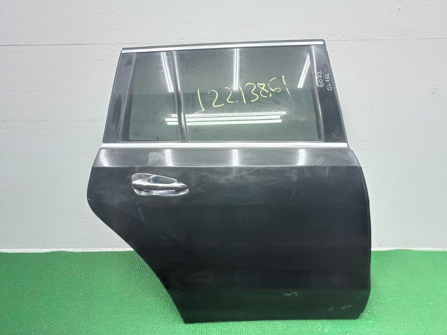 Замок двери задней правой