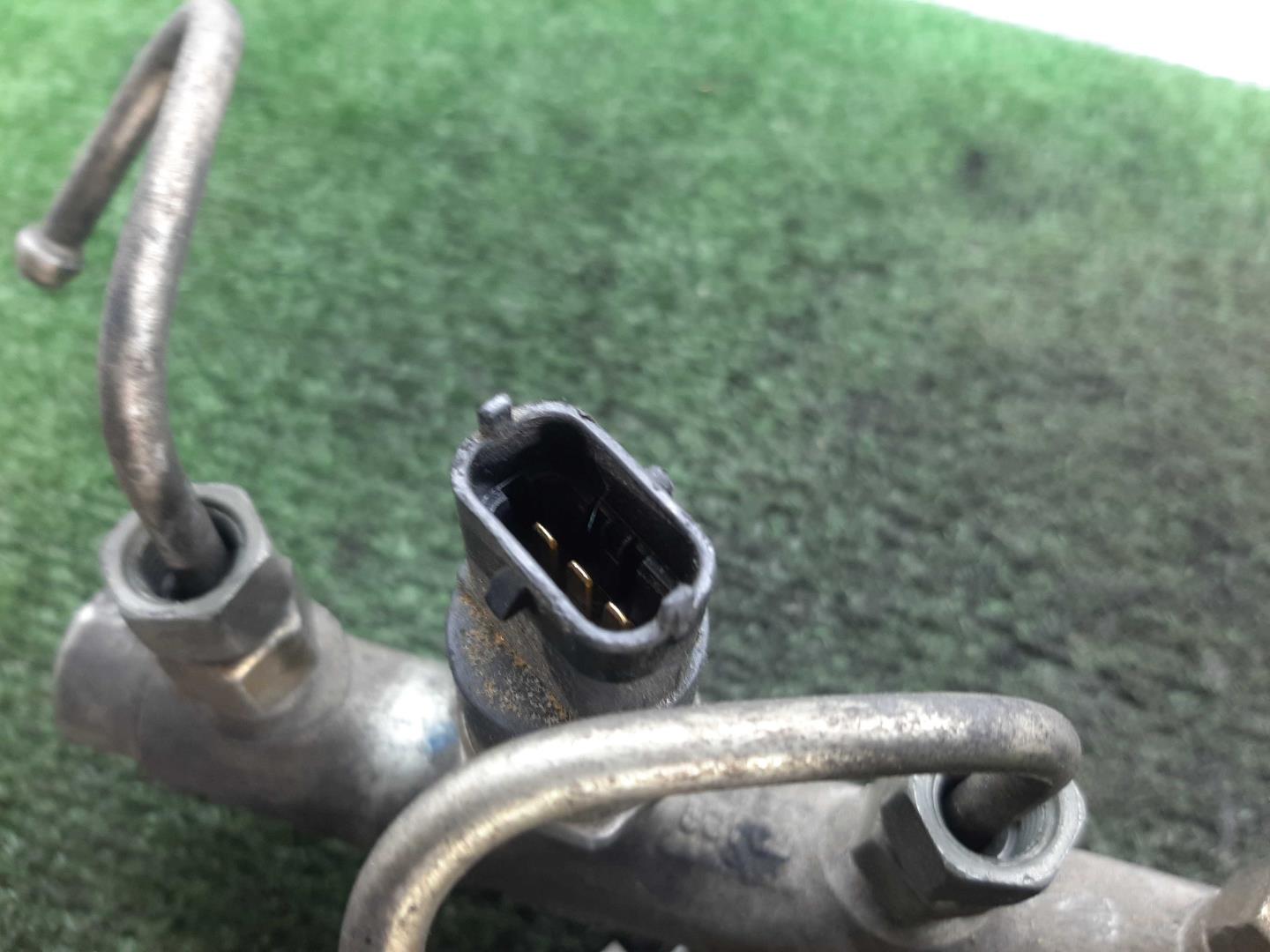 Рейка топливная (рампа)